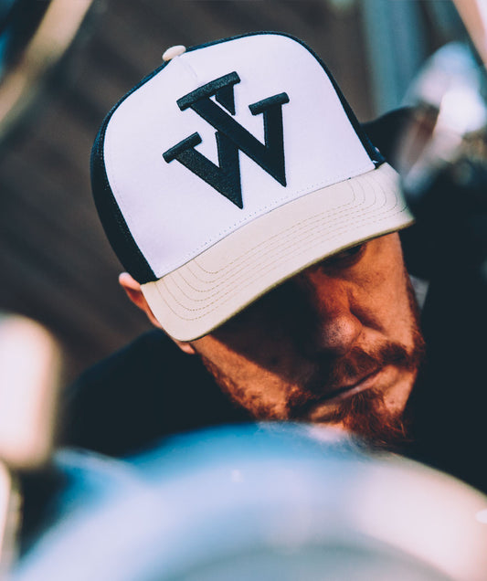 "V" Mesh Cap beige
