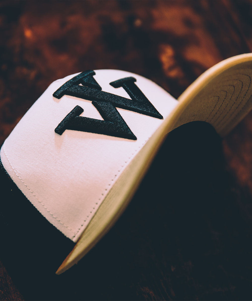 "V" Mesh Cap beige