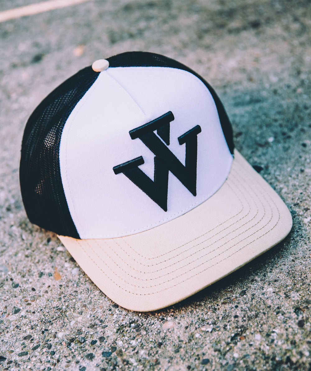 "V" Mesh Cap beige