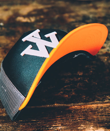 "V" Mesh Cap orange / black