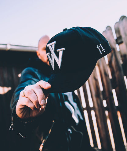 "V" Trucker Cap silber